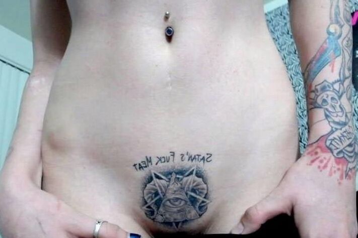 sexy belly buttons