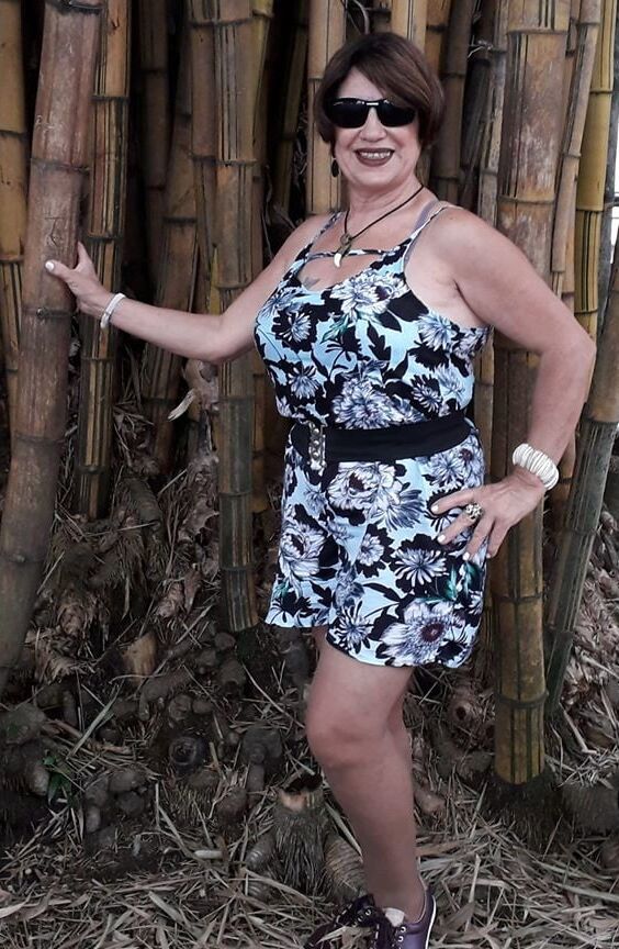 GILF ALICE