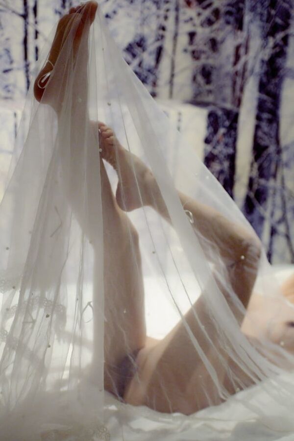 Sexy chinese bride