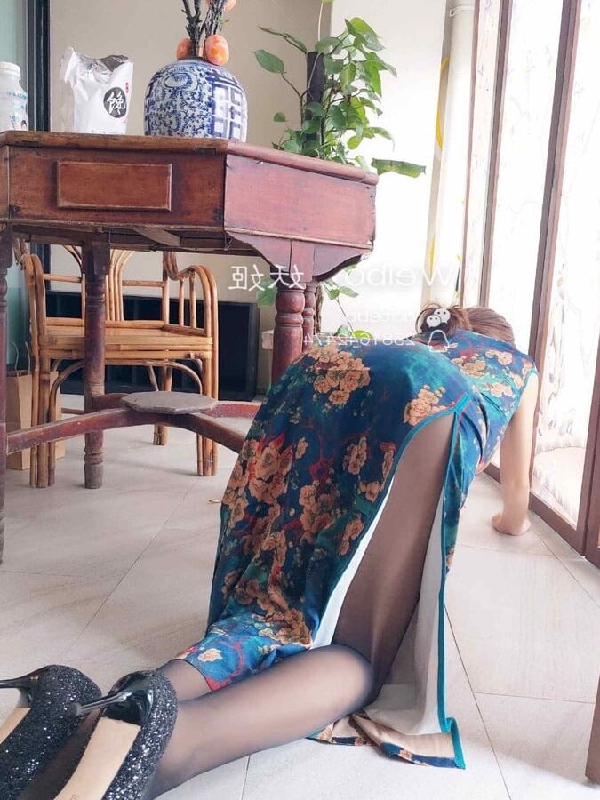 Sexy chinese girl