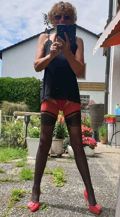 Hot pantyhose Mom