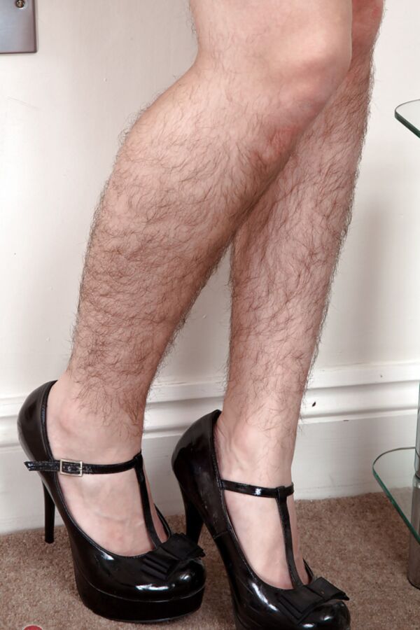 hairy legs women