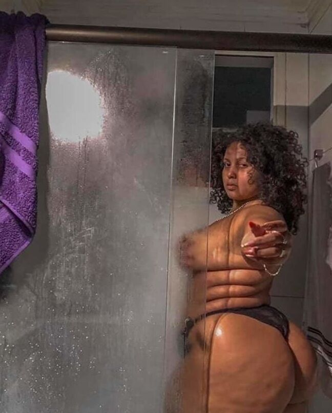 dem big girlz