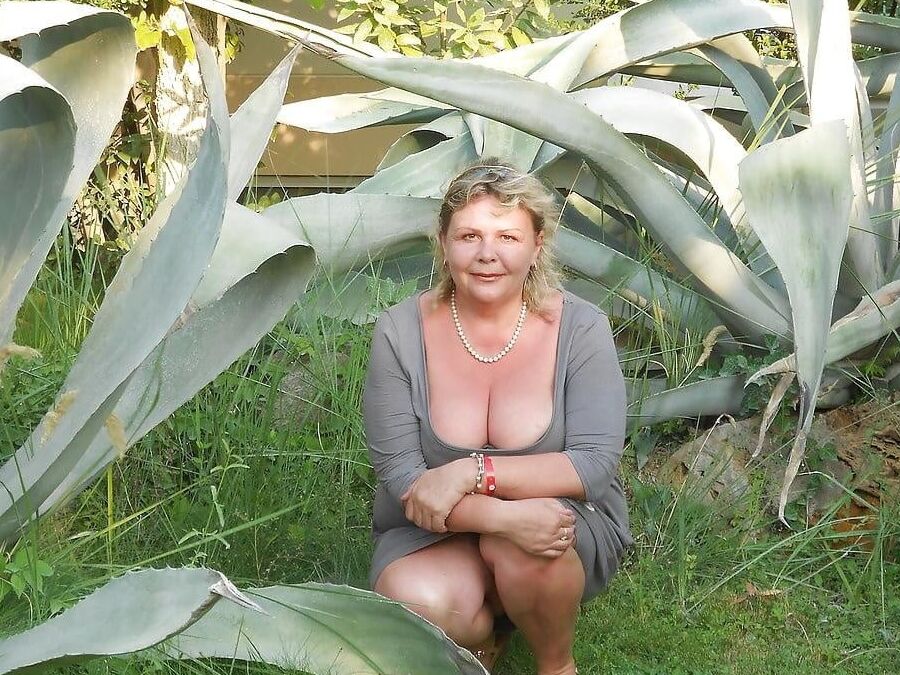 Many milfs