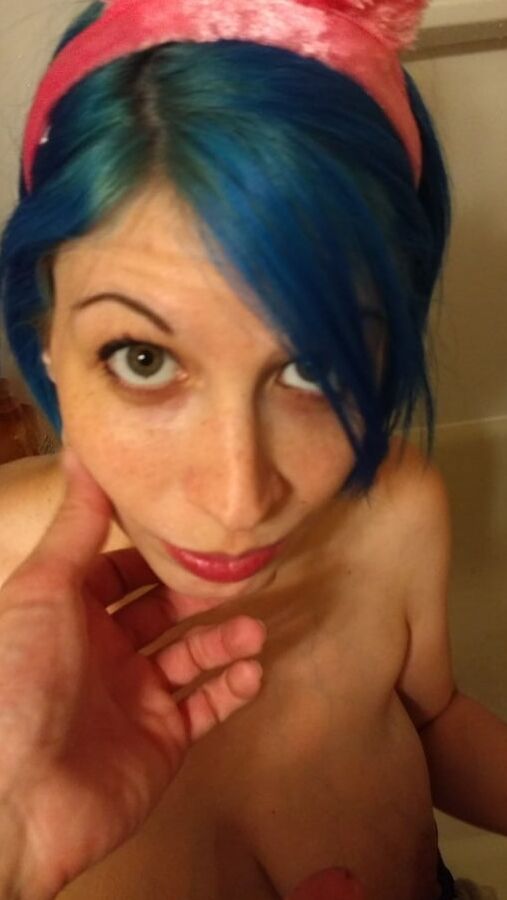 Pregnant Cocksucking Slut Samantha Exposed