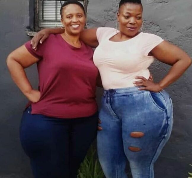 Two tons african mega bbw pears