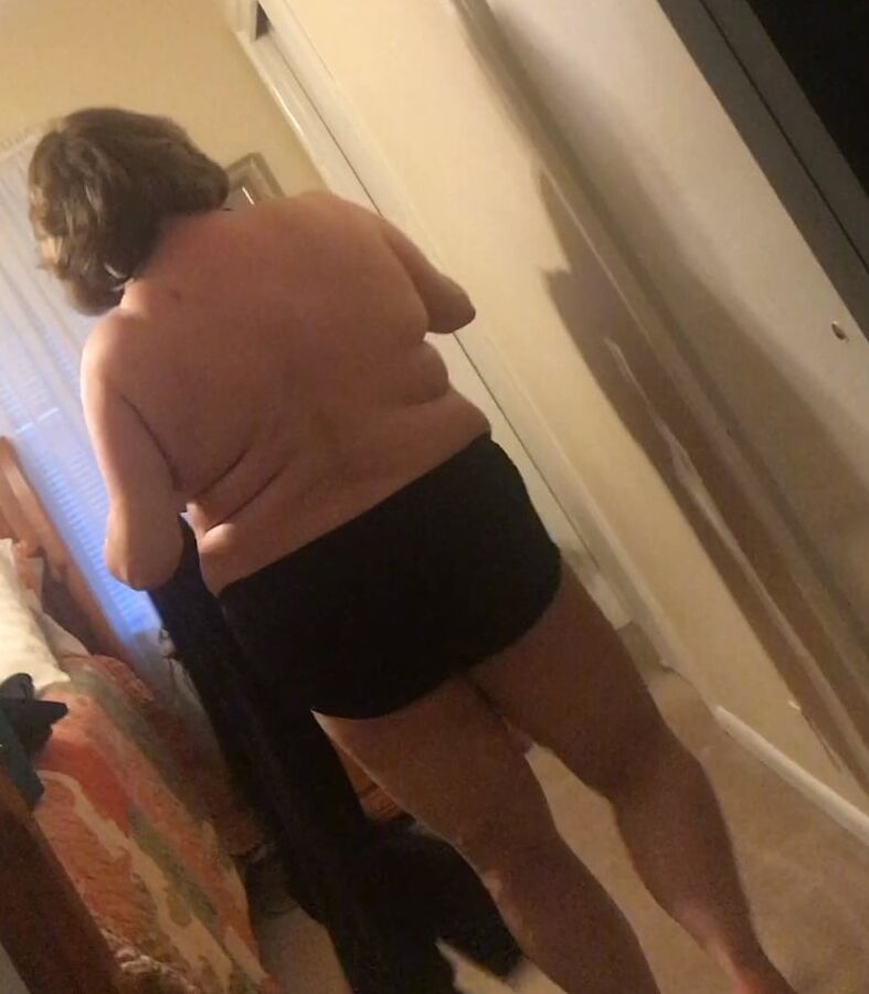 Sexy BBW wife