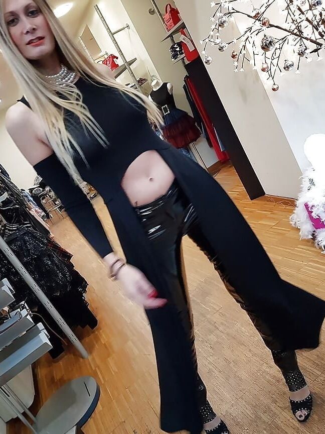 Sexy shopping