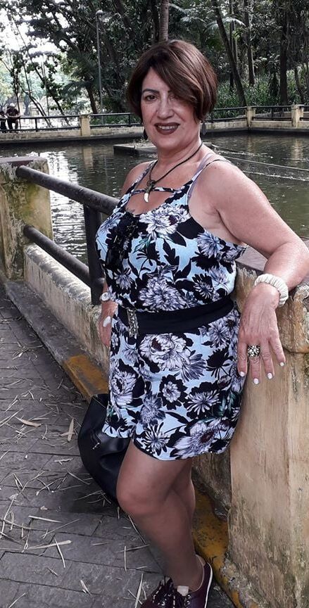 GILF ALICE