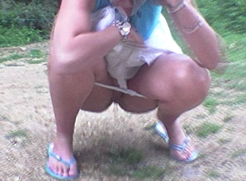 Marjorie takes a piss