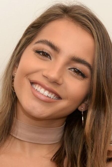 isabela moner