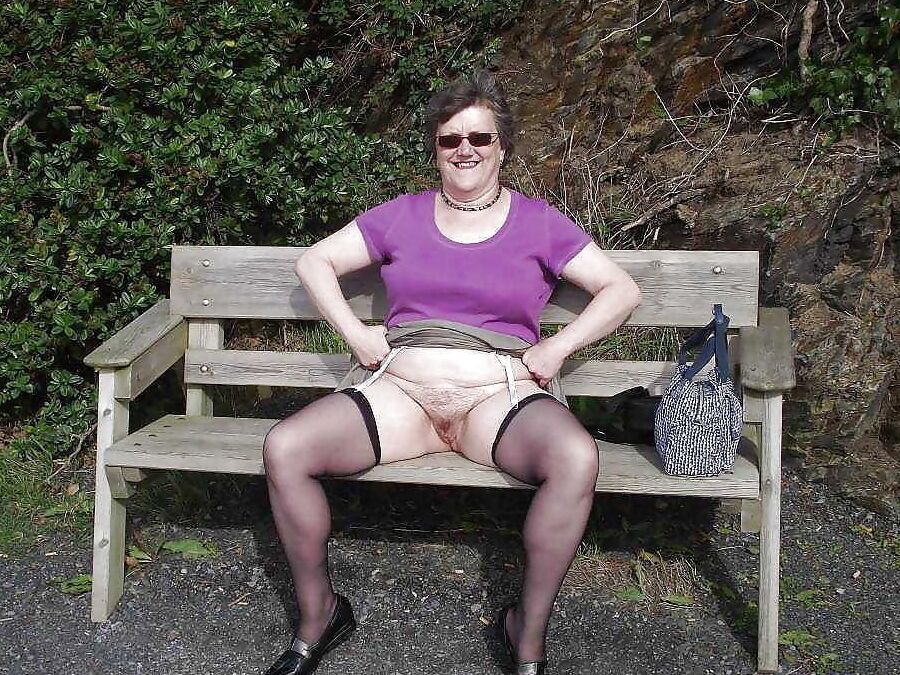 Older and hot (No pants)