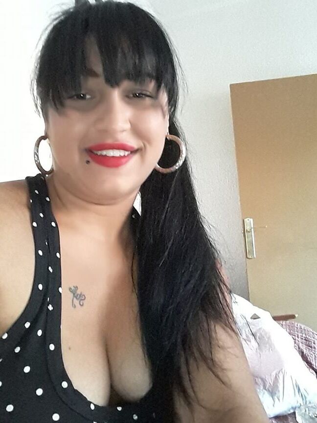ROU ROMANIAN GYPSY MILFS YOUNG SEXY DIRTY GYPSY MOM