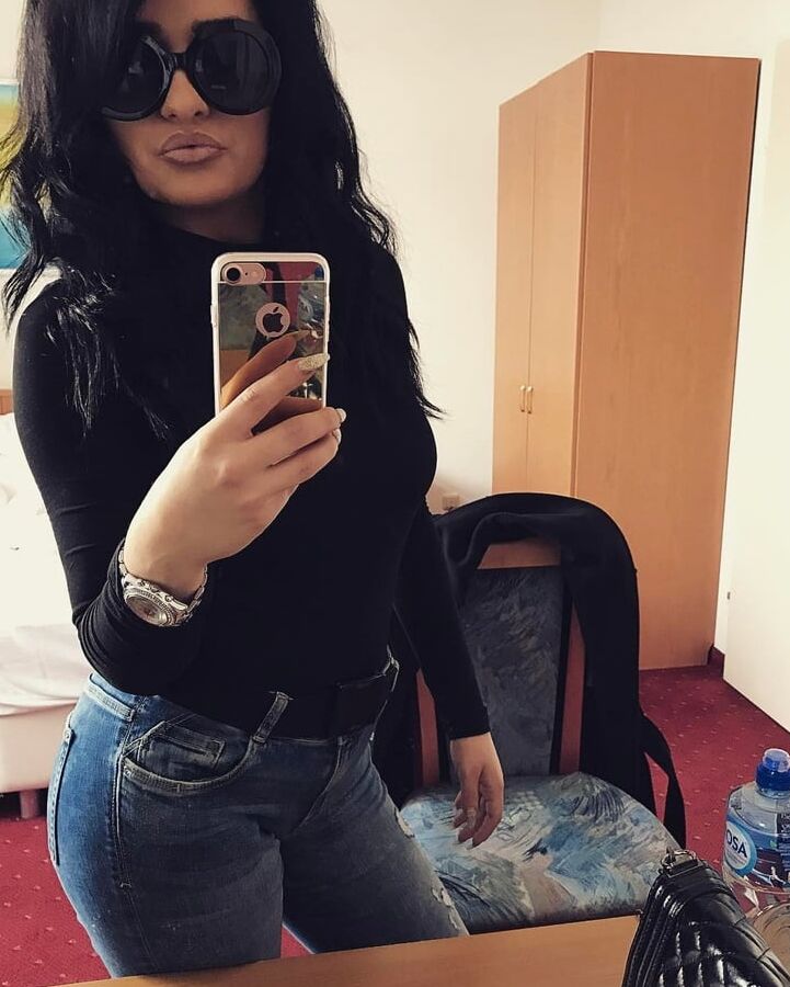 Serbian beautiuful hot girl big natural tits Andjela Endzi