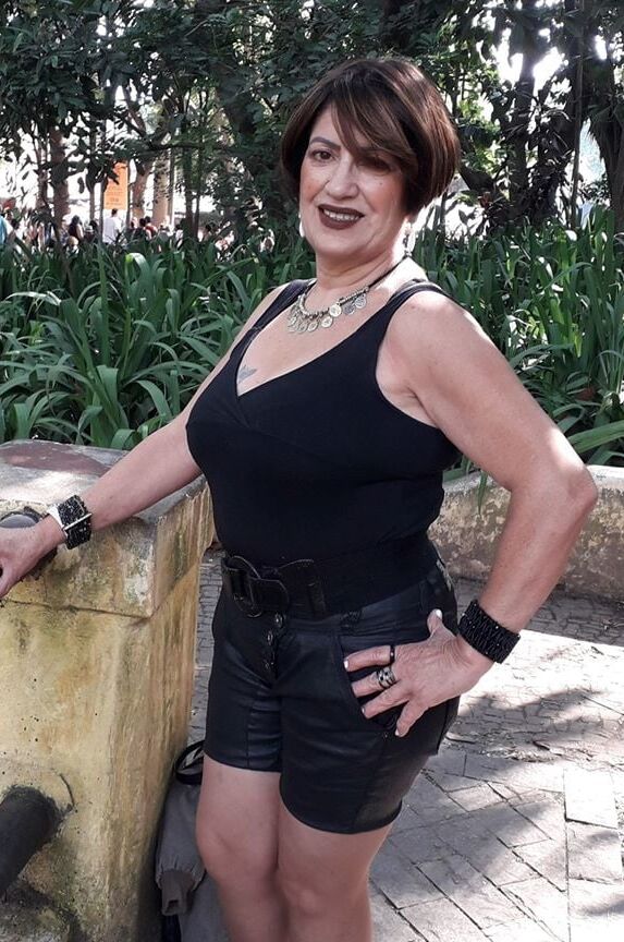 GILF ALICE
