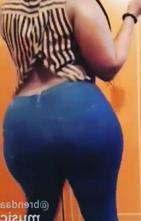 Sexy slim thick big booty bbw pear brenda