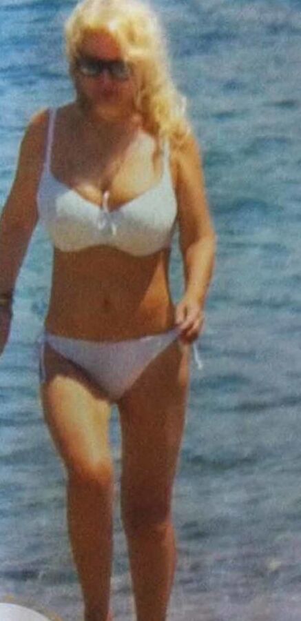 Greek Tv Hostess : Aggeliki Nikolouli