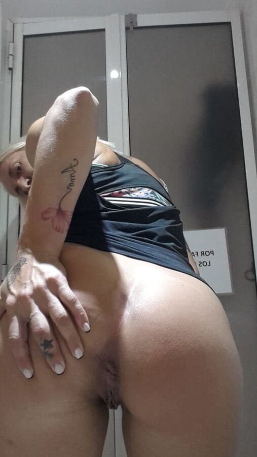NAKED AT THE GYM