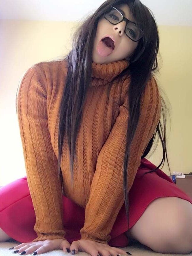 MaMa as a sexy Velma