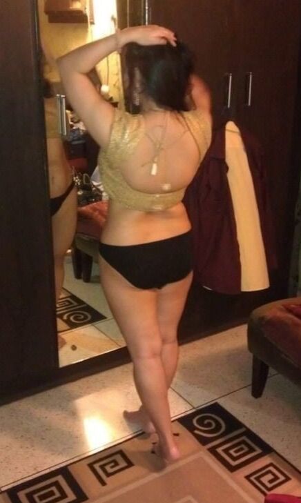 Sexy Indian Wives