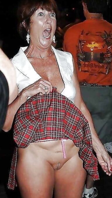 Older and hot (No pants)