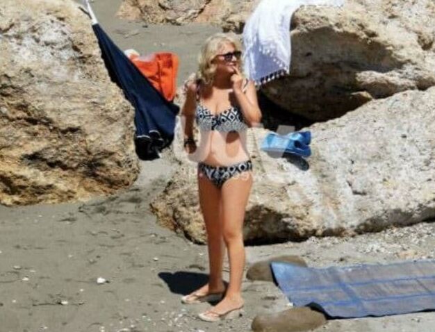 Greek Tv Hostess : Aggeliki Nikolouli
