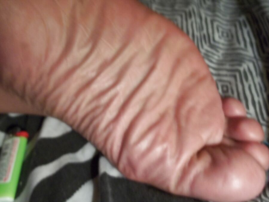 Feet and net