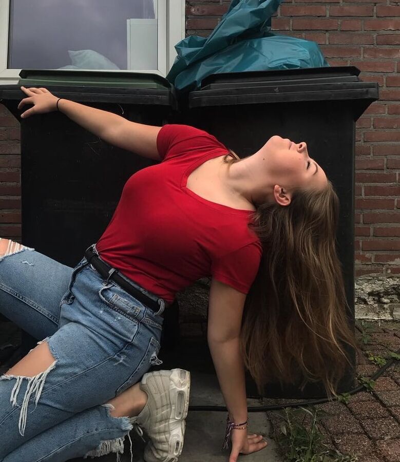 Busty Dutch Blonde Beau