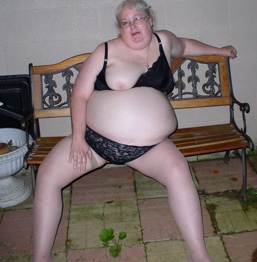 Bbw mix (Older slut)