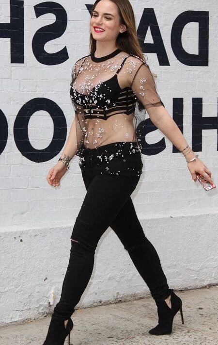 Joanna Jojo Levesque she&;s friggin&; hot!