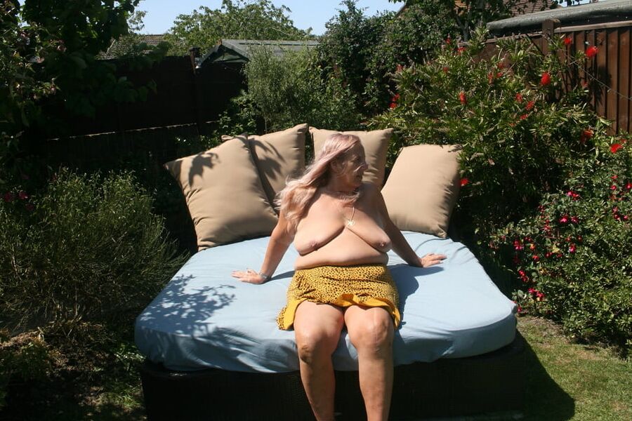 Val in Garden