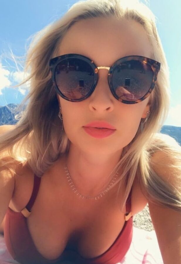 Blonde dutch slut myself