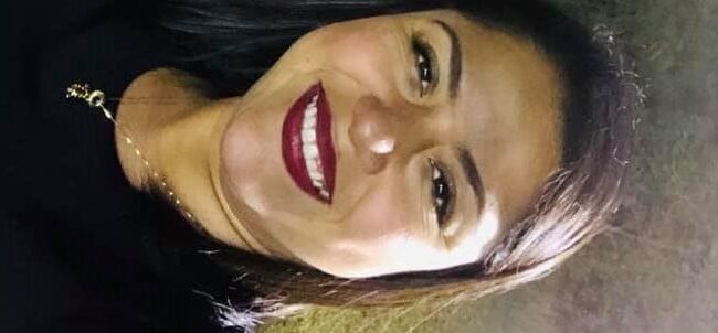 Laura Carolina and her huge mouth