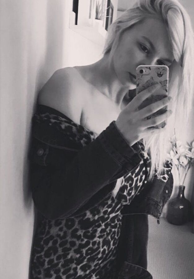 Blonde dutch slut myself