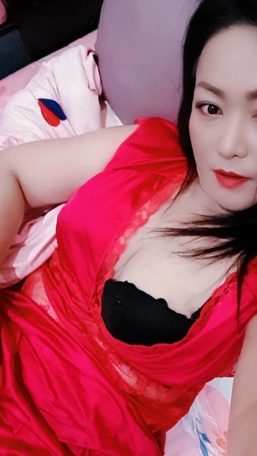 Thai side line girl