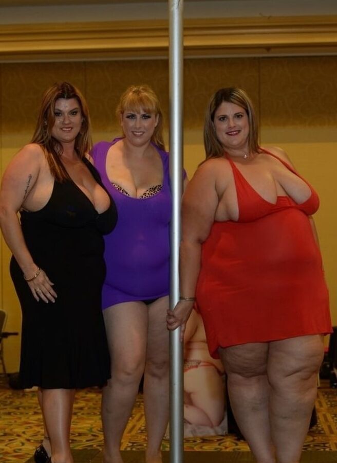 Braless Gilfs Milfs