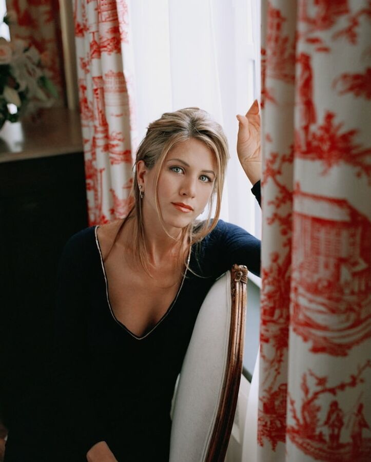 Classic Sexy Jennifer Aniston - Re-mastered