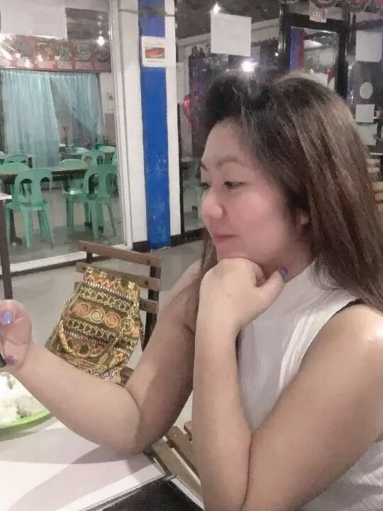 Filipina chubby milf