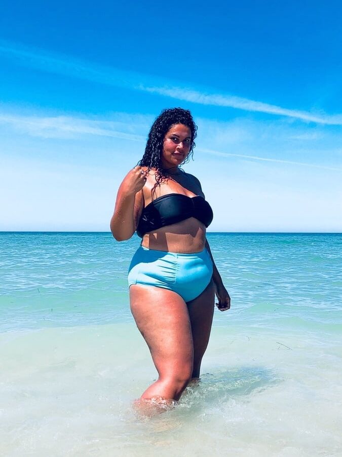 Girls I Would Blast Huge Loads Inside BBW Pawg Belly Hang