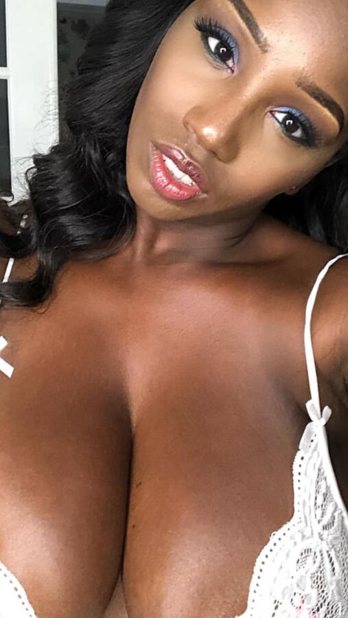 Ella M