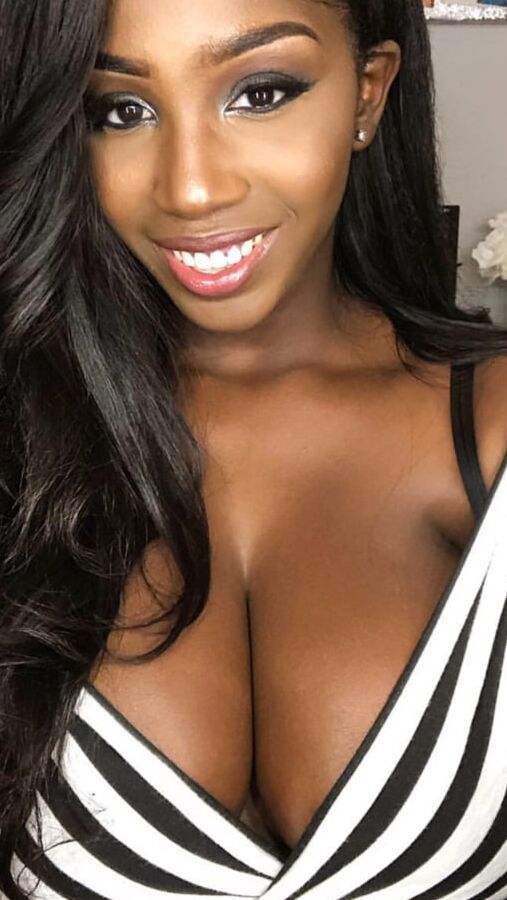 Ella M