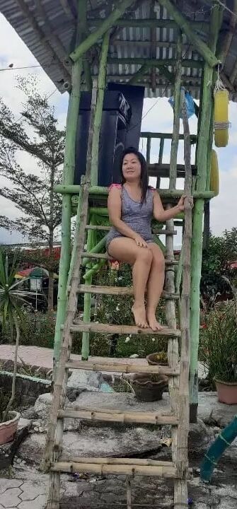 Filipina chubby milf