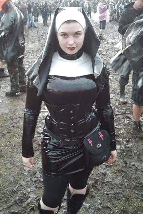 Dress like a whore