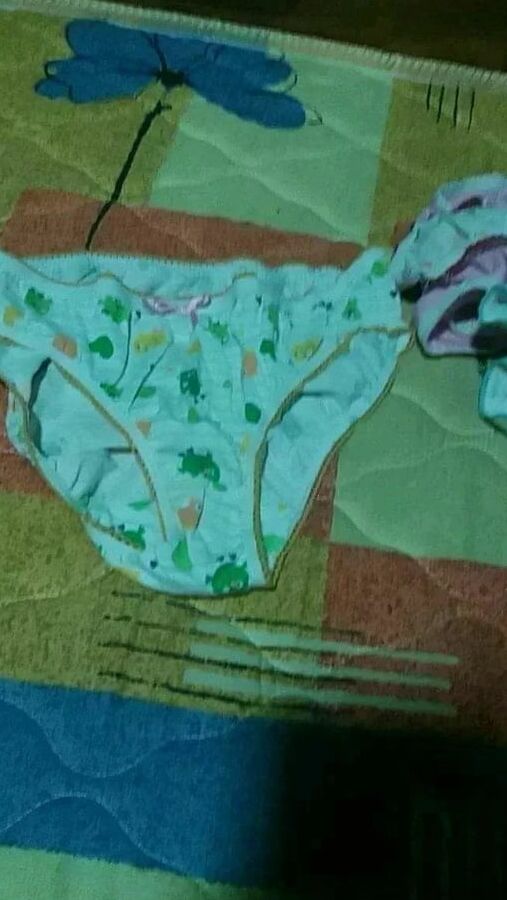 SL stolen pantybra