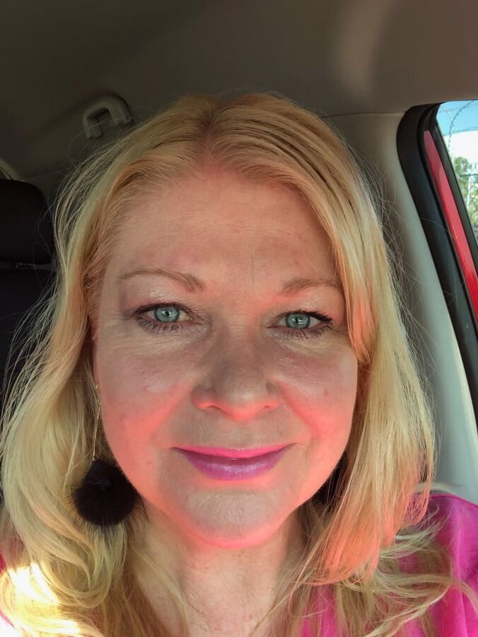 Thick Gorgeous Mature Blonde Pls Tribute