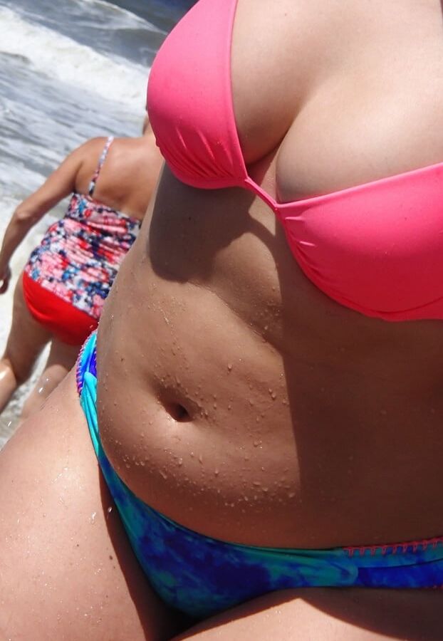 thick pawg bikini