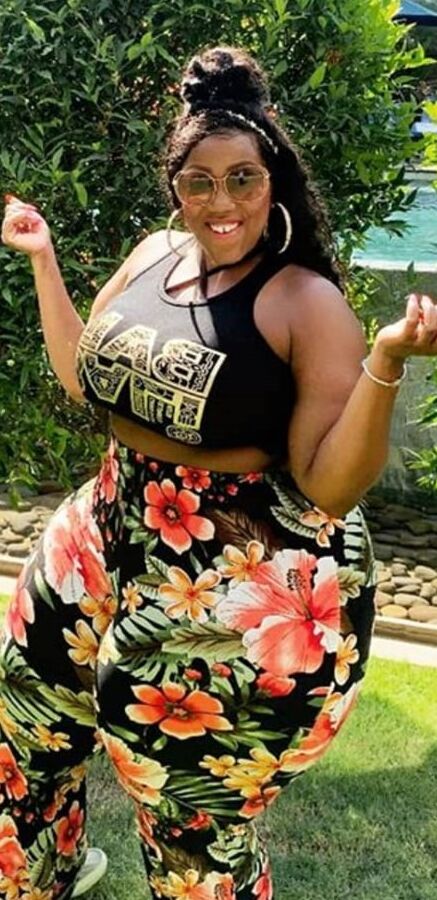 Extremely wide mega booty bbw pear tiffany