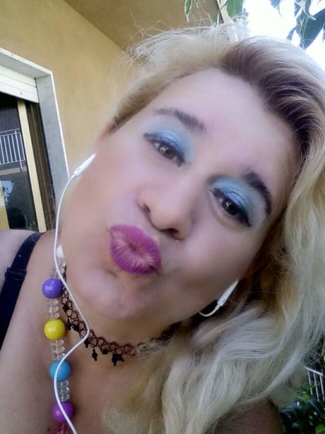 Mature Duckface Selfies