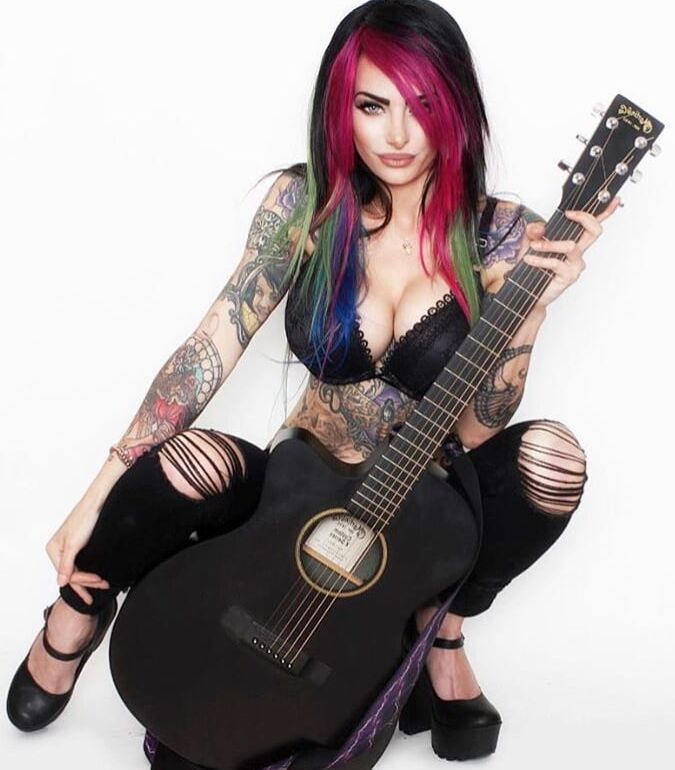 Fallonvendetta And Goth Girl