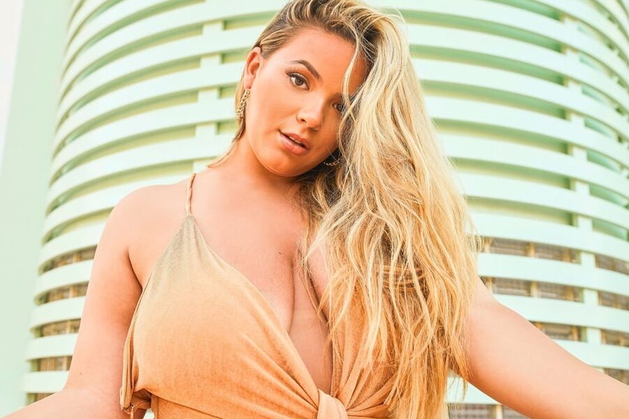 BBW - TITS TO XPLORE